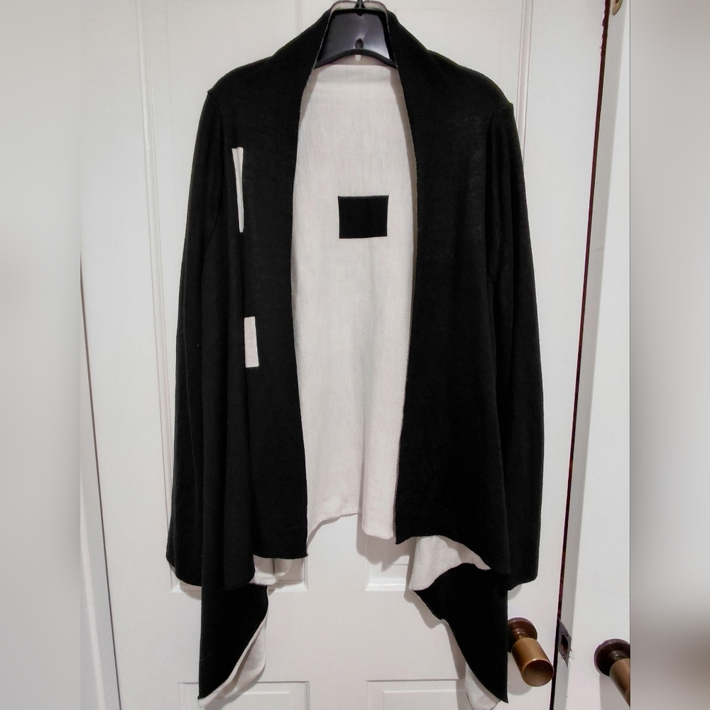 Kokomarina Black and White Cardigan Sweater L